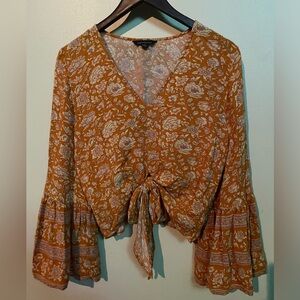 American Eagle Women’s Medium Floral Bell Sleeve Cropped Tie Front Long Sleeve